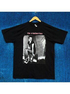 The Cranberries “Dolores” Graphic T-Shirt Size Large